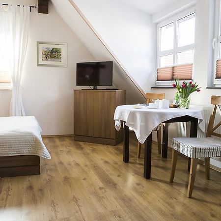 ウストカ ドム ヴァカチーニ ミストラル Bed & Breakfast エクステリア 写真